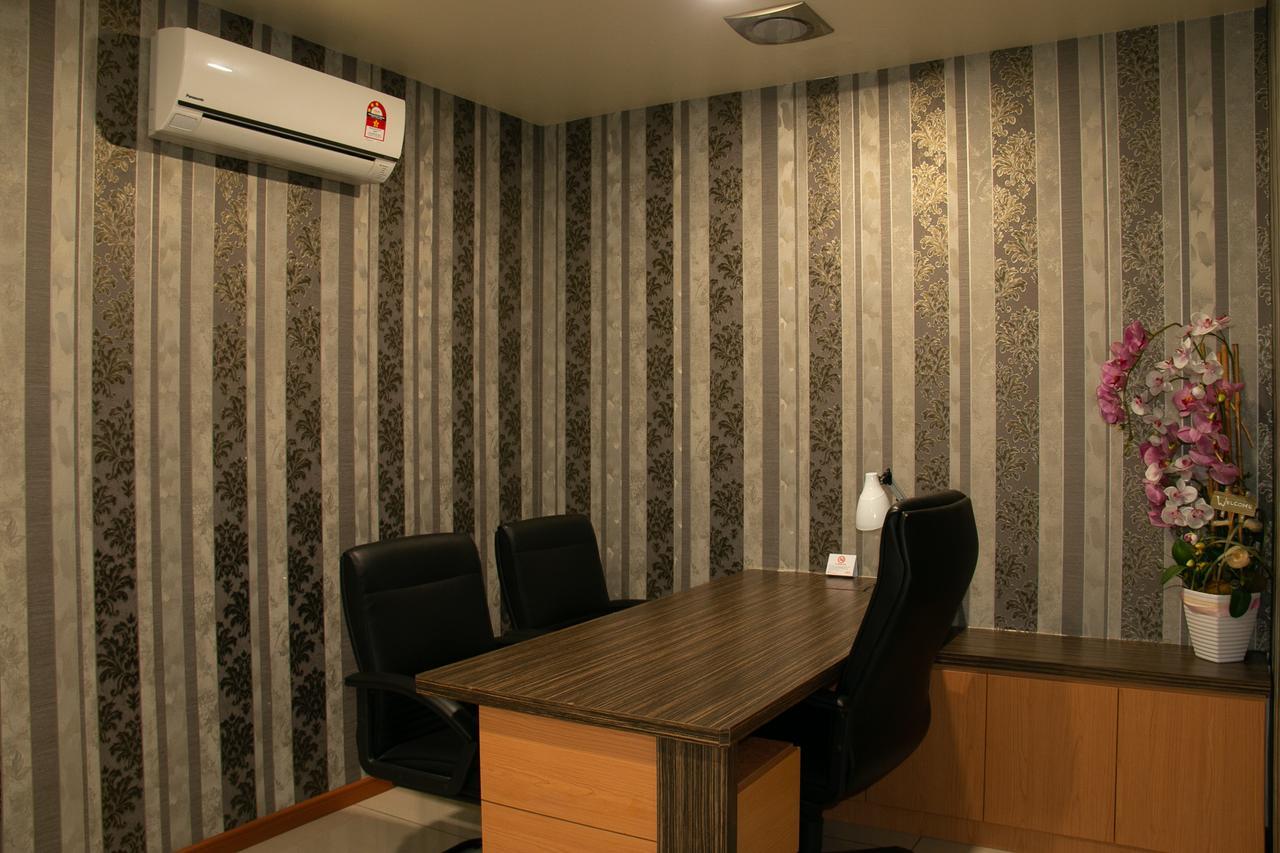 Prince33 Hotel Johor Bahru Buitenkant foto